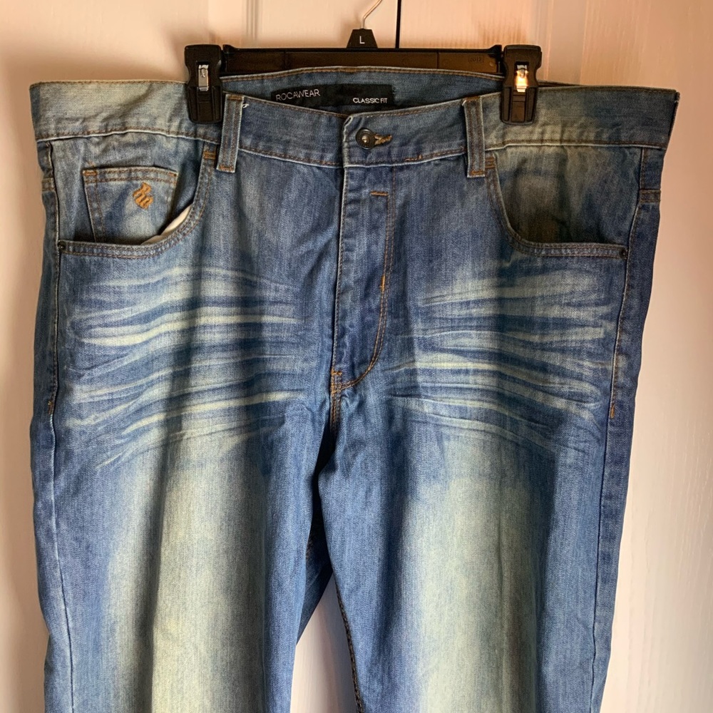 ROCAWEAR CLASSIC FIT Men’s Jeans